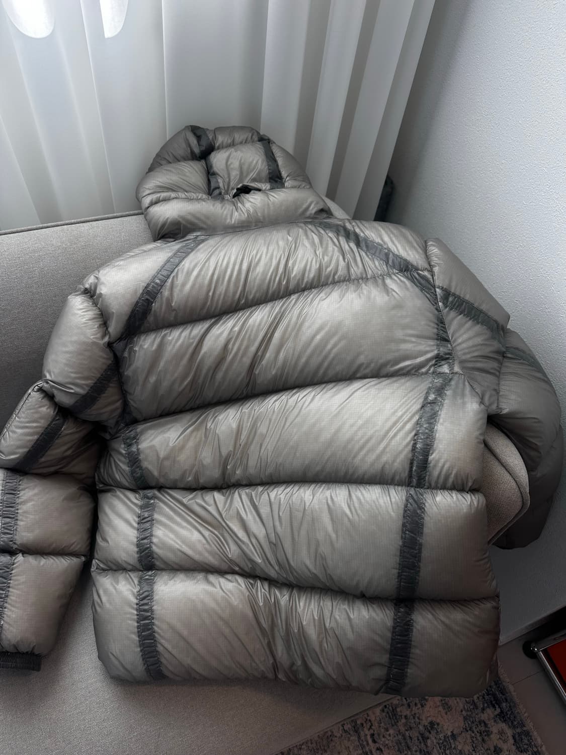 cp company 디디쉘패딩 그레이 XL 상품이미지3