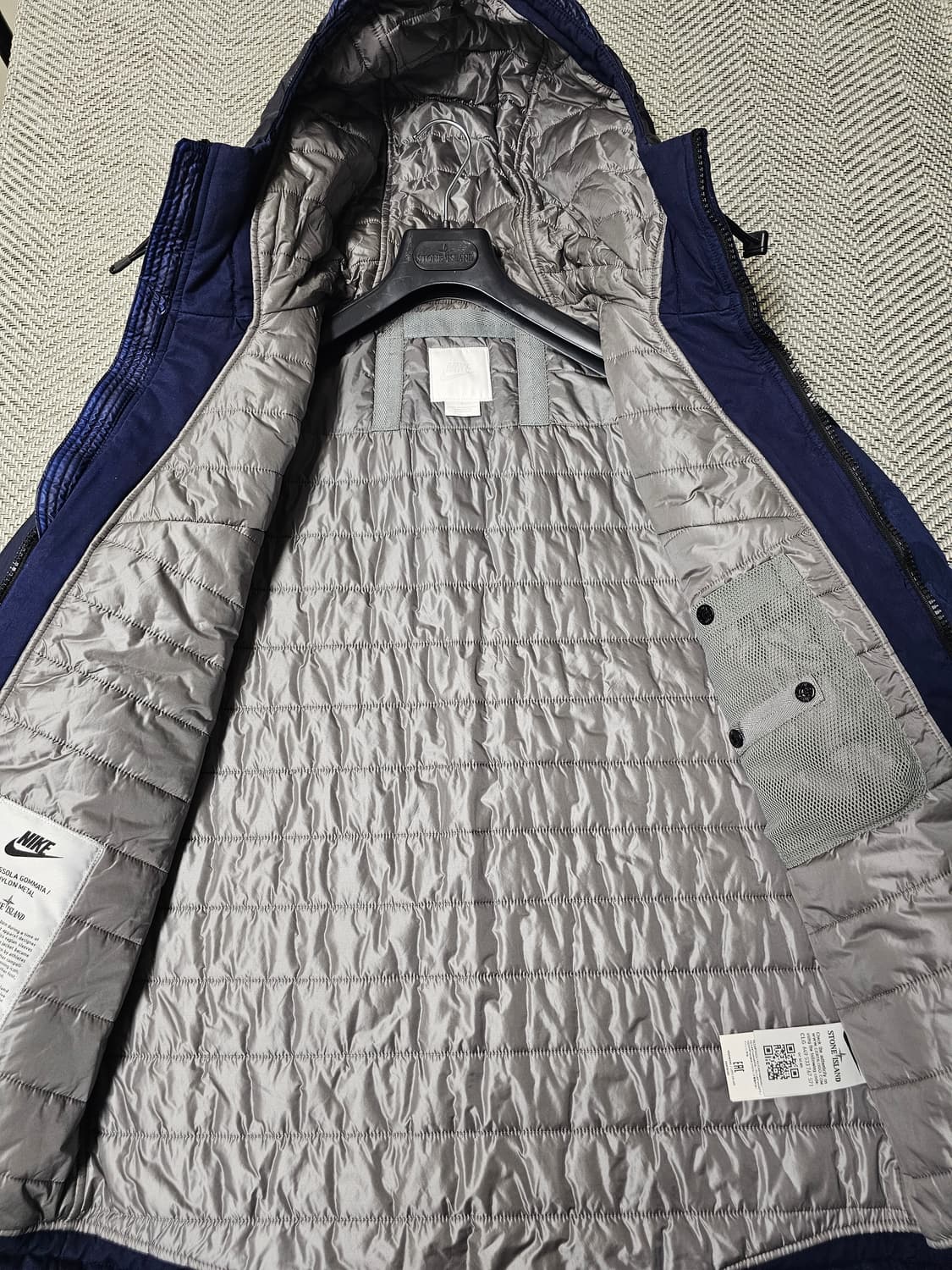 나이키X스톤아일랜드 무솔라고마타 자켓 상품이미지8