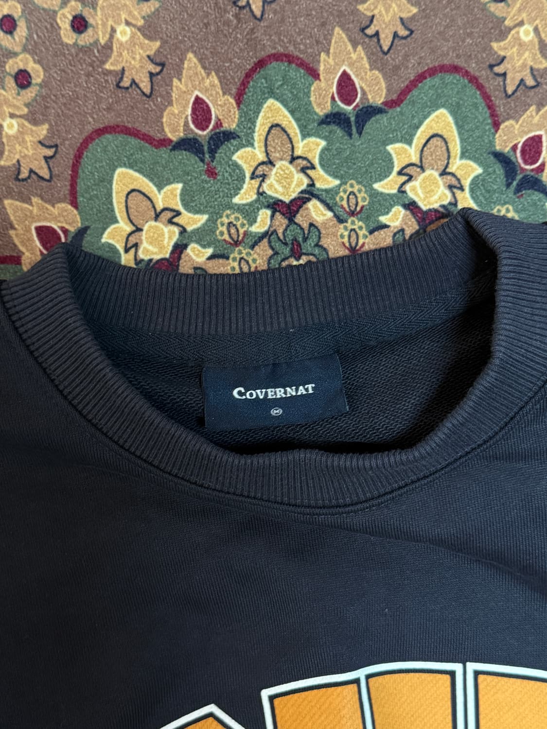 커버낫 아치 레터링 맨투맨 상품이미지2