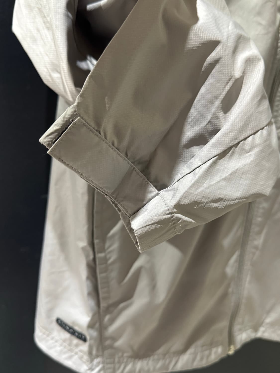 나이키 클라이마핏 올드스쿨 스우시 바람막이 상품이미지3