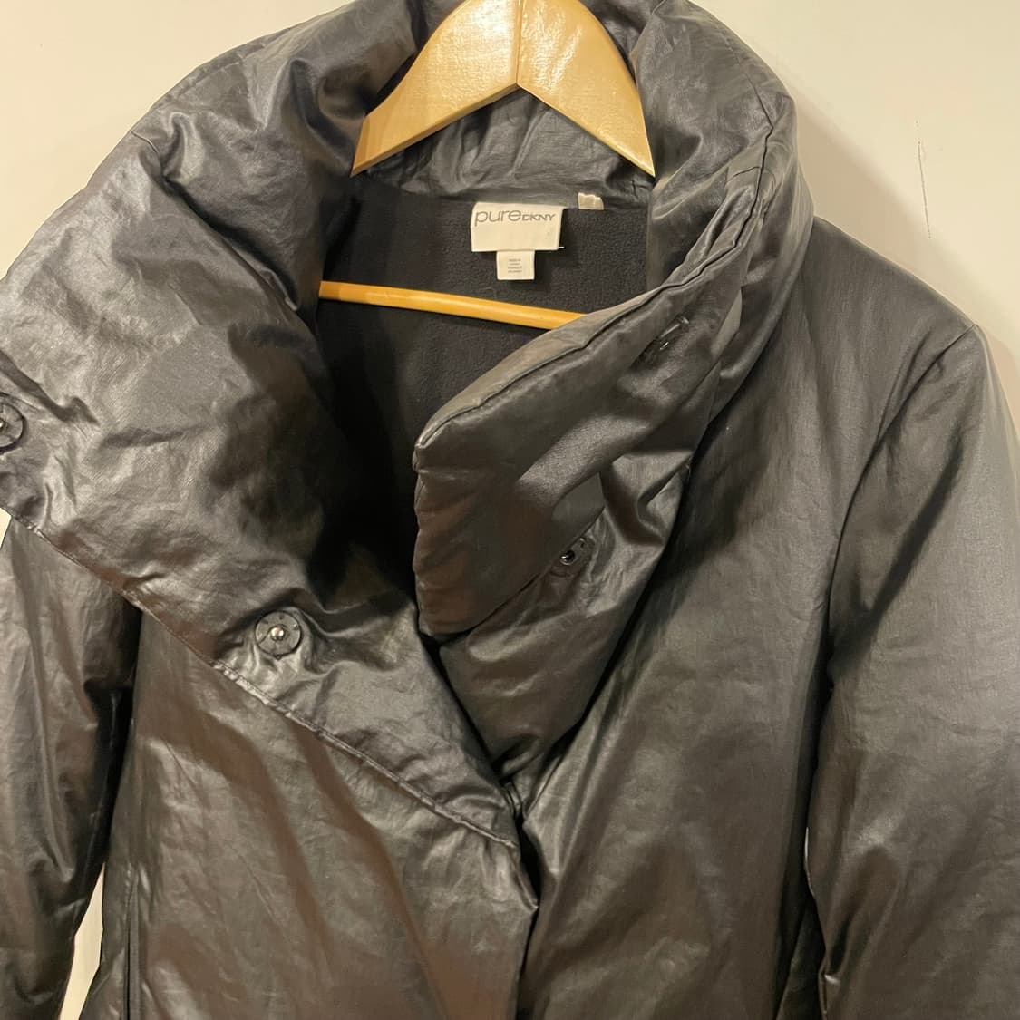 DKNY 사선패딩 상품이미지2