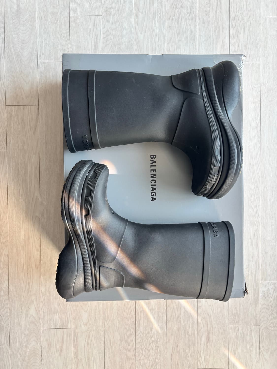 발렌시아가 크록스 부츠 43 블랙 상품이미지2