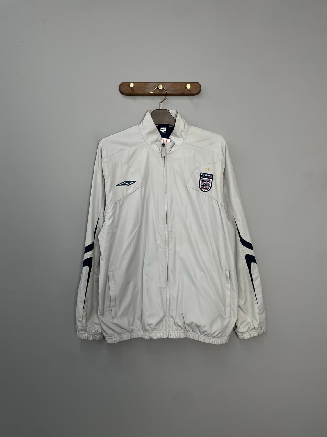 엄브로 잉글랜드 축구 국가대표팀 바람막이 H2171 상품이미지2