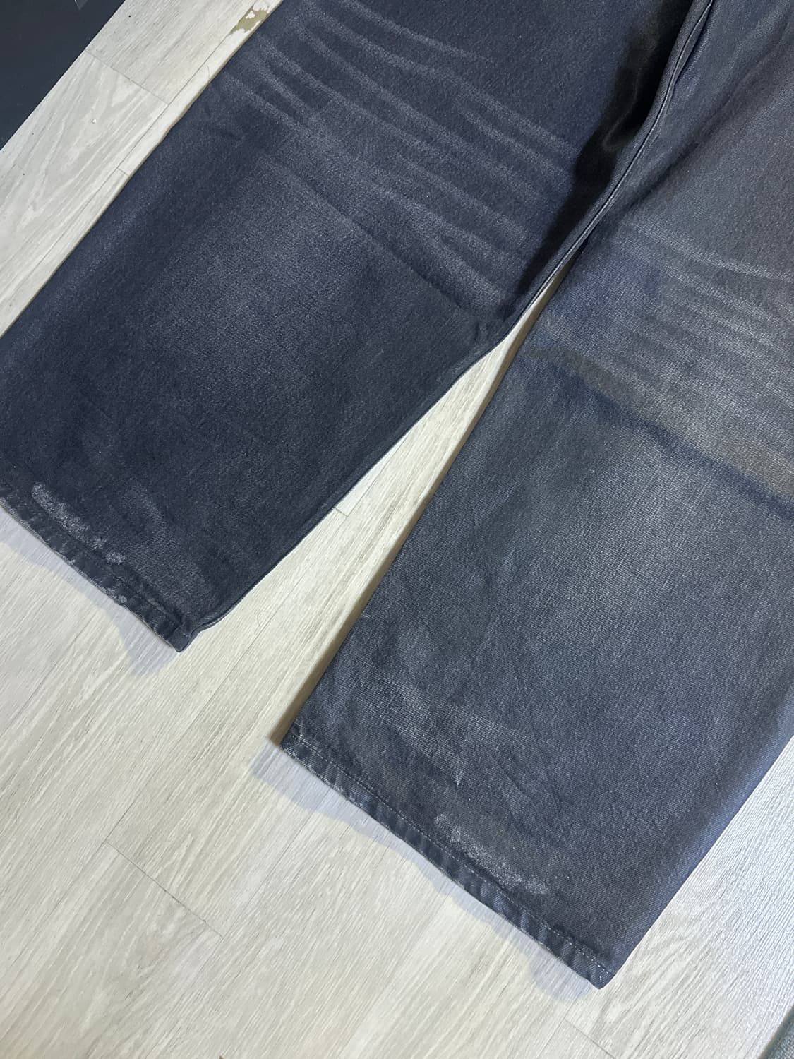 [M] 발렌시아가 소프트 코팅 라지 배기진 흑청 상품이미지5