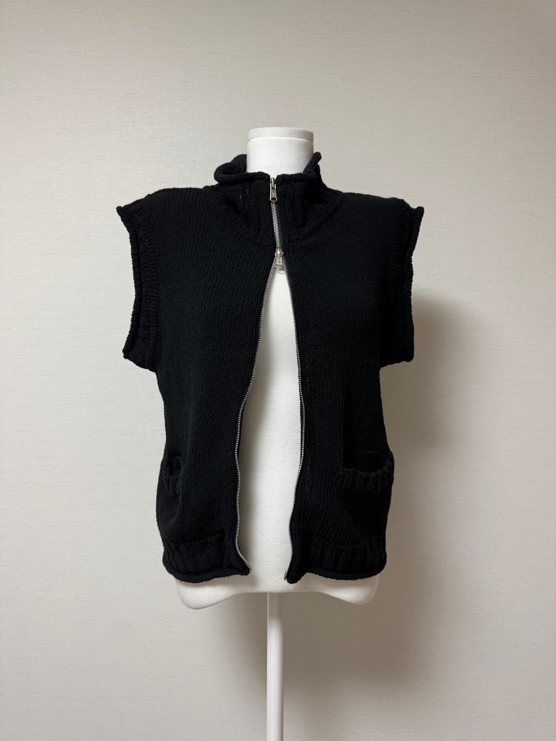 마뗑킴) 로고 니트 베스트 조끼 상품이미지6