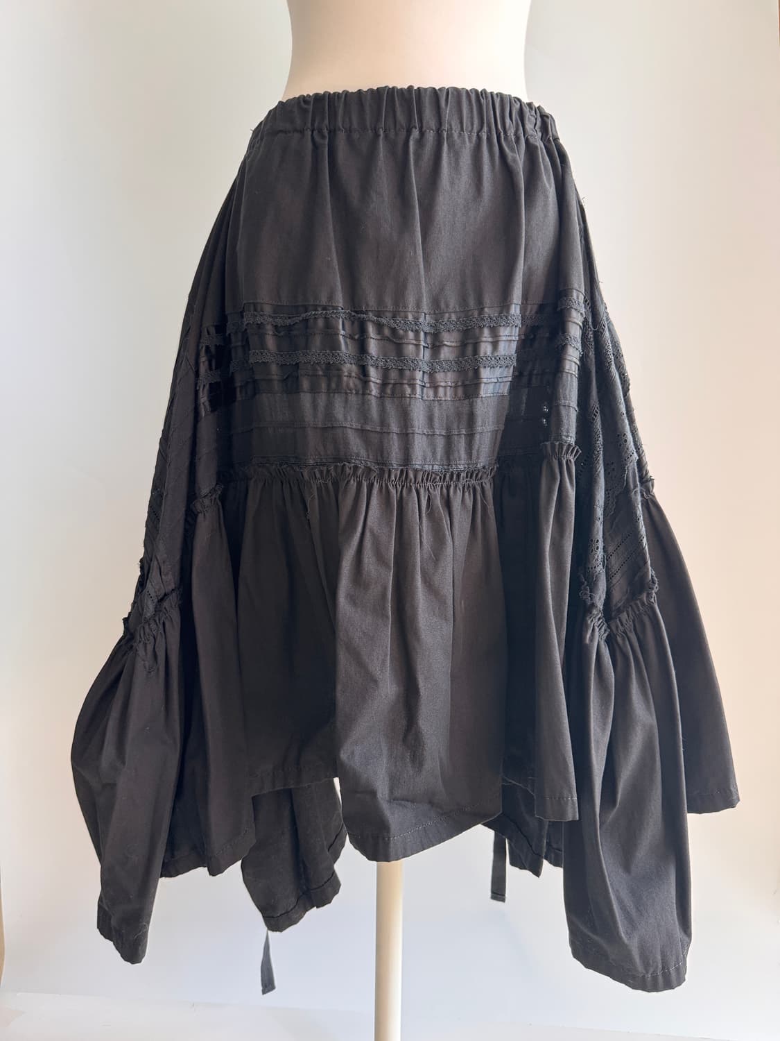 Tricot comme des garcons  레이스 패치 미디스커트 상품이미지1