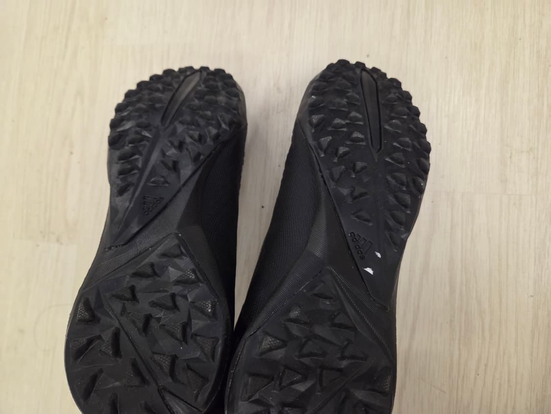 아디다스 프레데터 풋살화 올블랙 275 상품이미지5