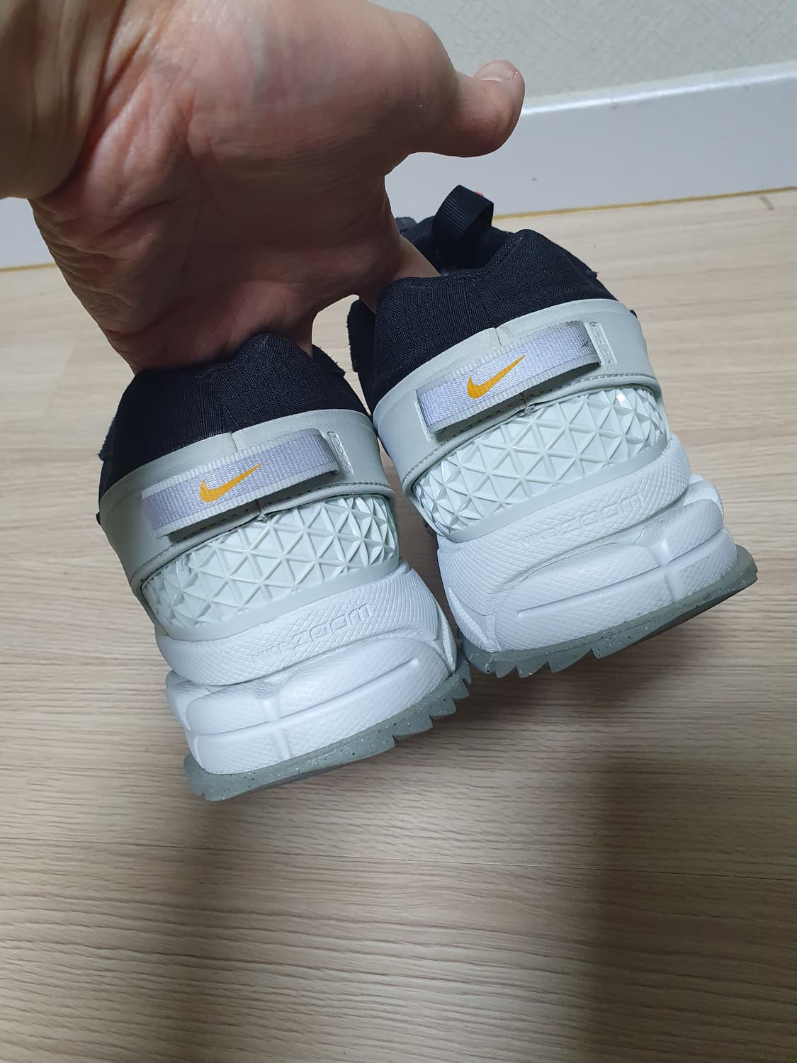 나이키 줌 보메로 룸 운동화 275 상품이미지6