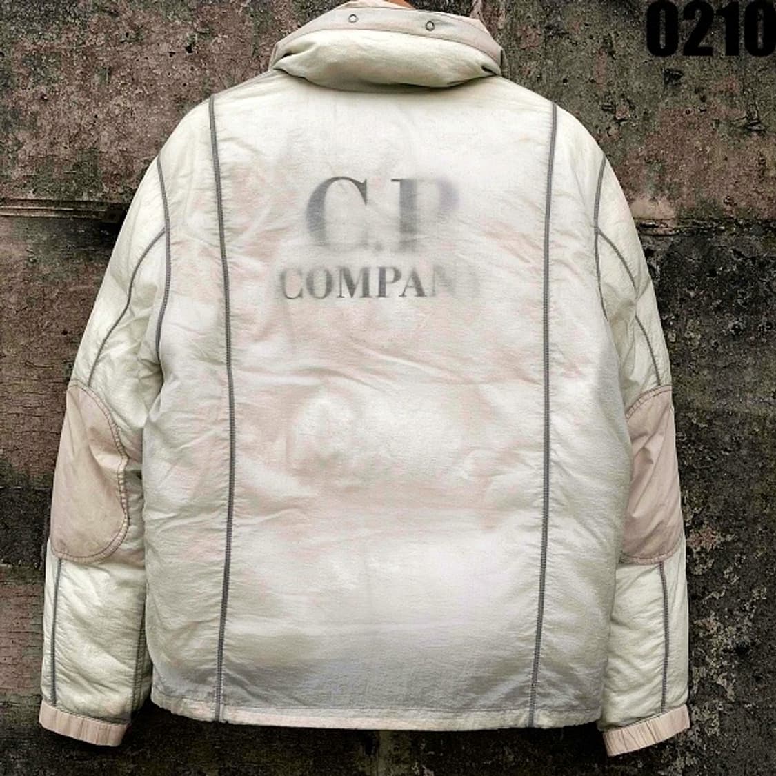 Cp컴퍼니 패딩 점퍼 100 0210 상품이미지6