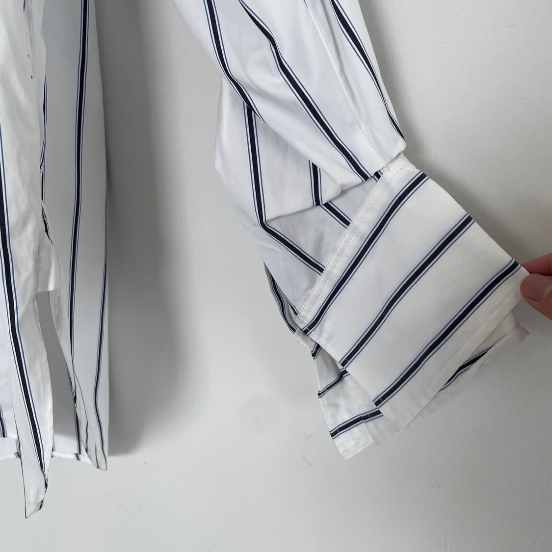 새상품 타임 흰색 스트라이프 프린팅 오버핏 셔츠 상품이미지7