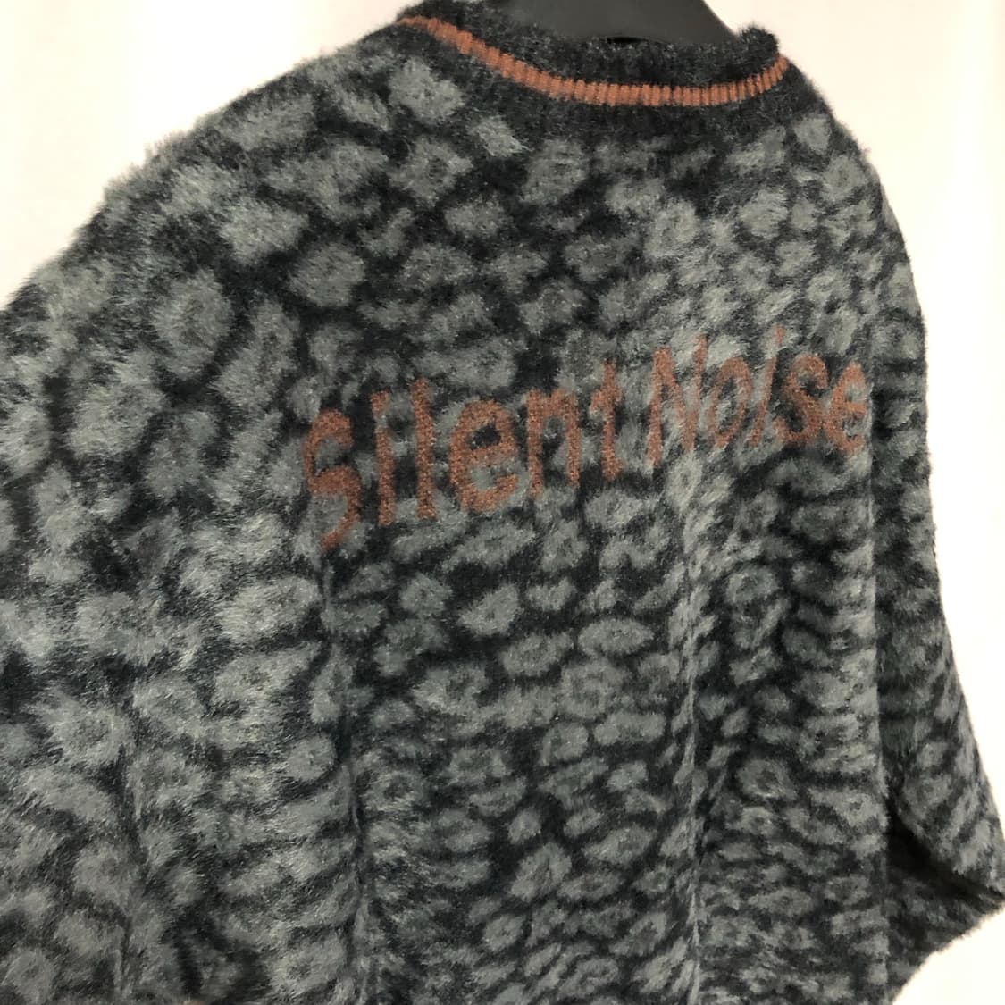 언더커버 x GU 쉐기 크루넥 가디건 상품이미지3