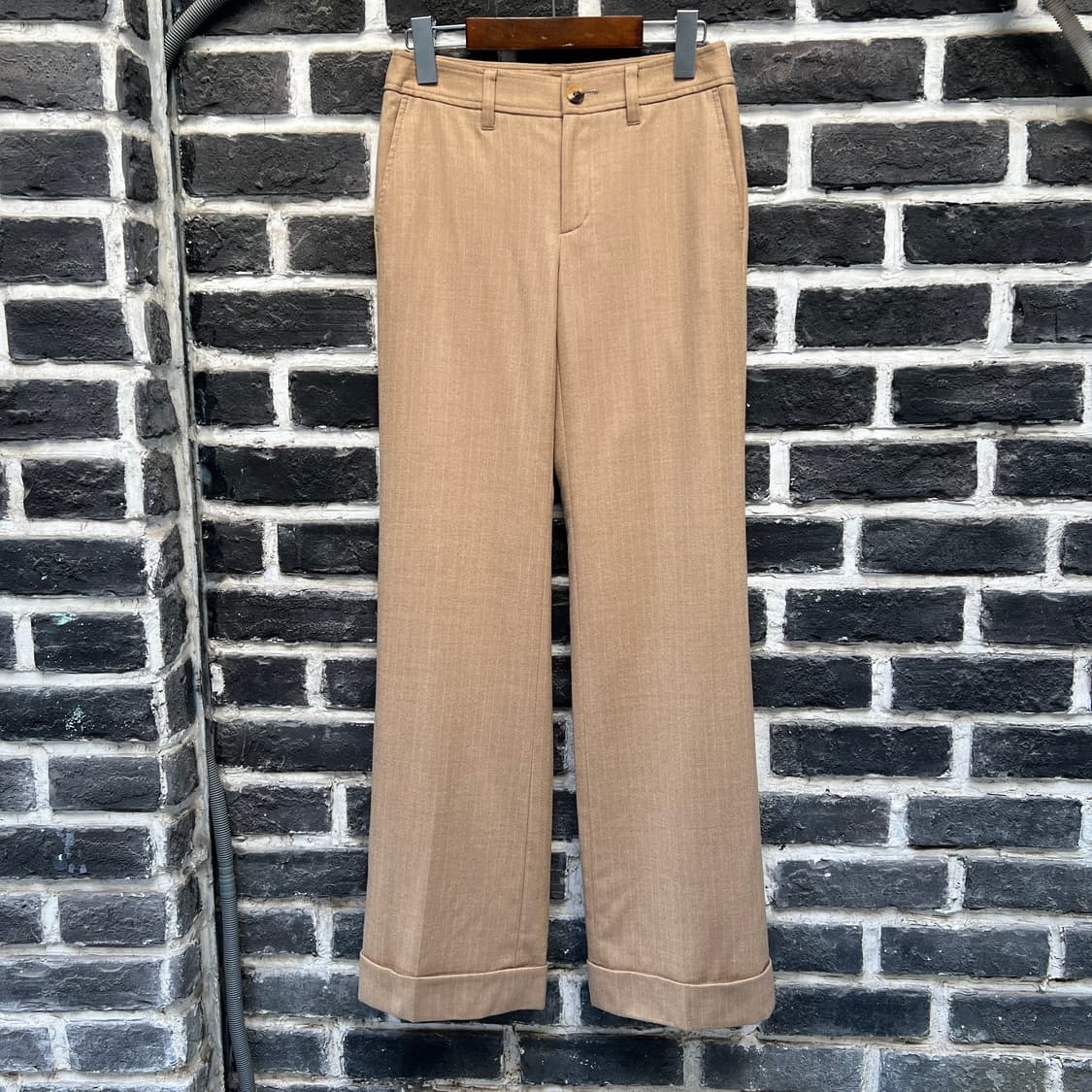 버버리 런던 로우 라이즈 울 팬츠 상품이미지1