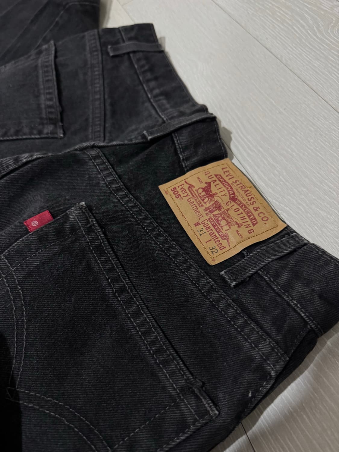 90’s 리바이스 505 흑청 데님 팬츠 상품이미지3