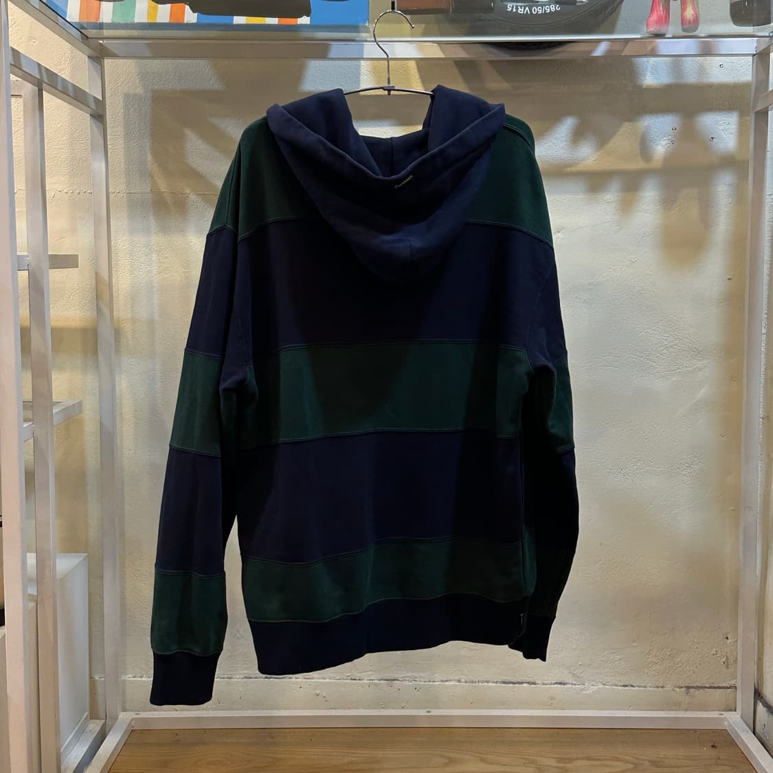 커버낫 네이비/그린 스트라이프 후드티 상품이미지6