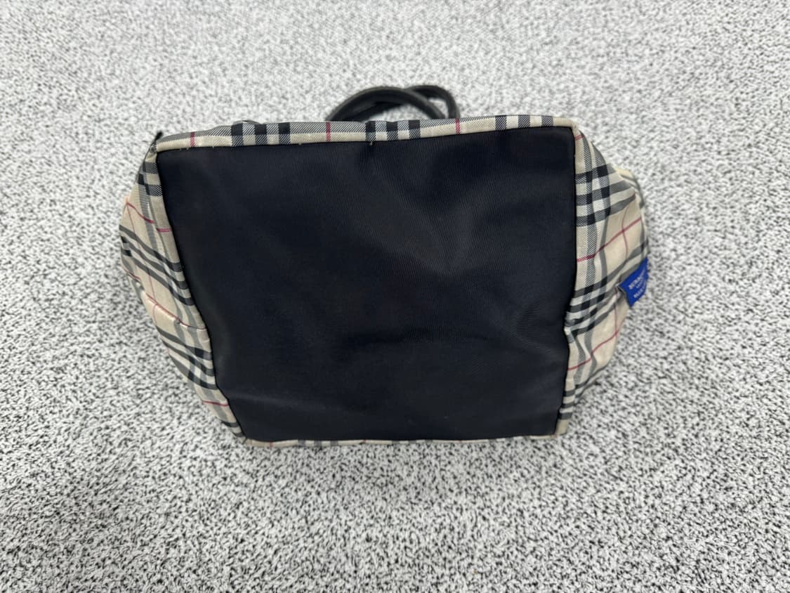 버버리 노바체크 블루라벨 토트백 상품이미지4