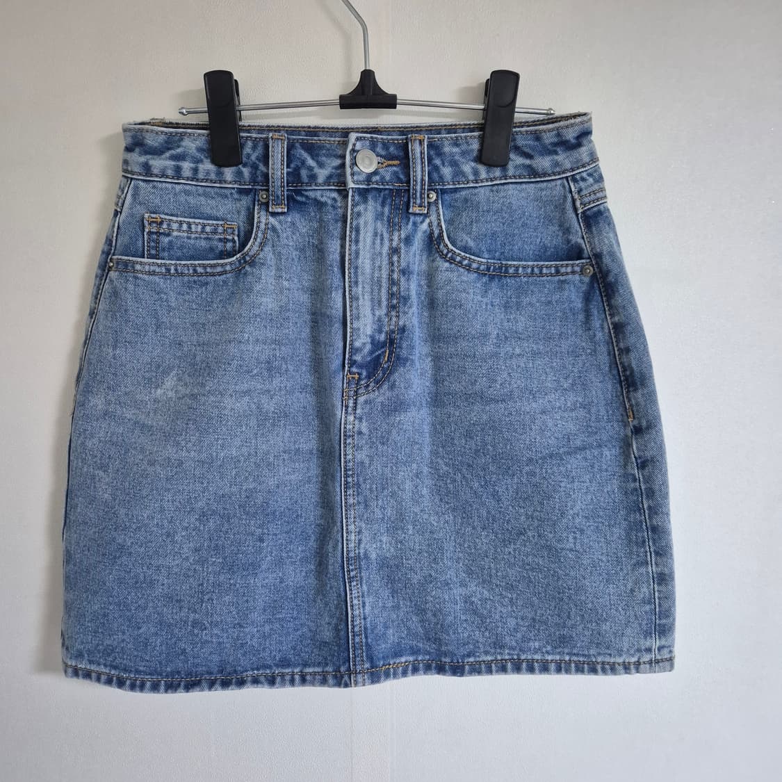 무신사스탠다드 우먼즈 데님 미니 스커트(라이트 인디고) 상품이미지1