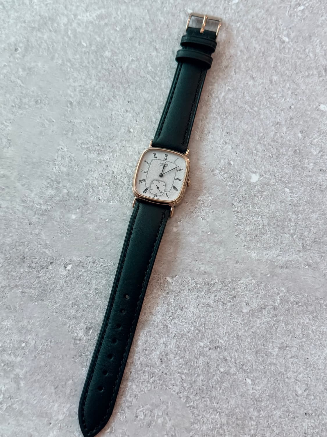Seiko 세이코 쿼츠 스몰세컨드 로만 인덱스 탱크 상품이미지2