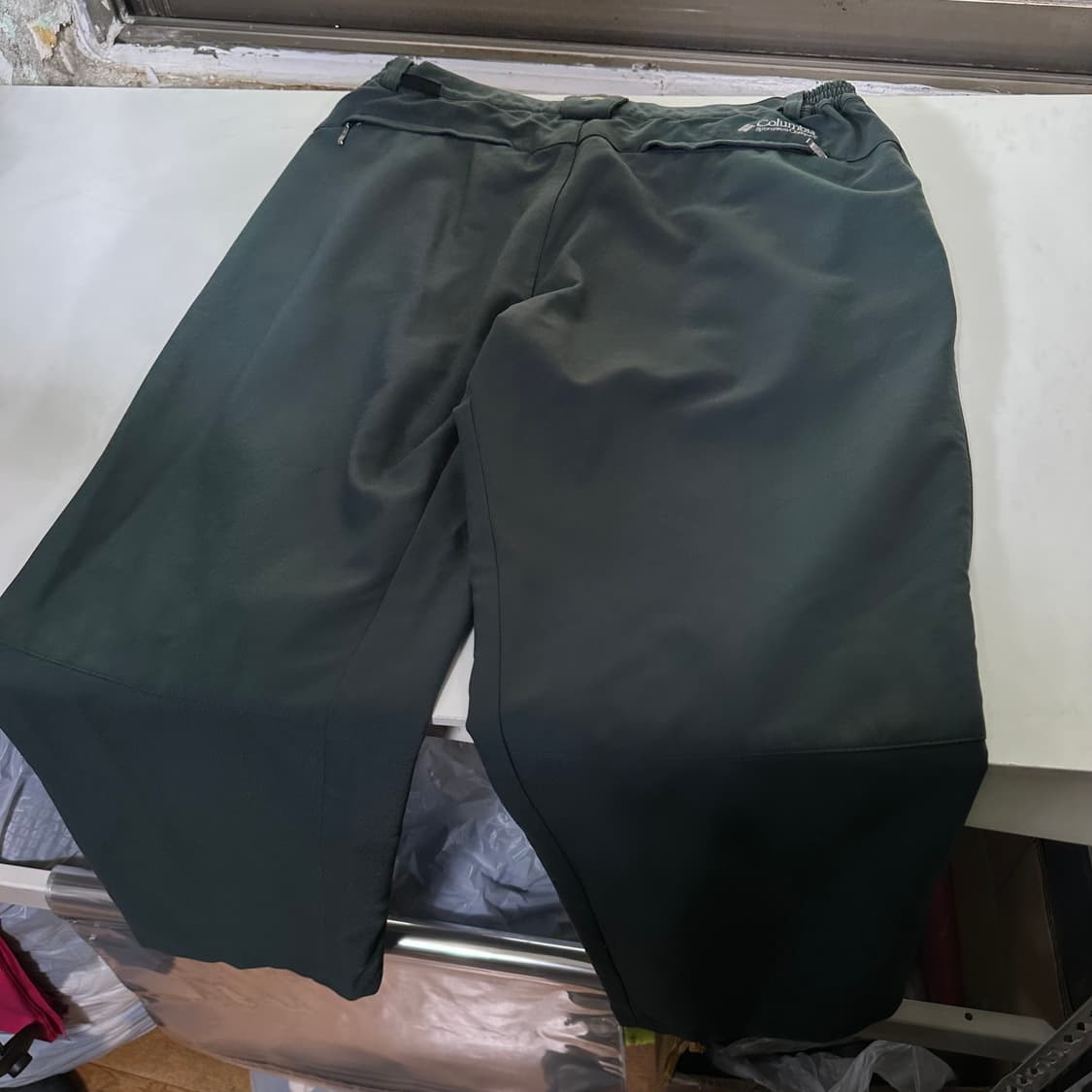 L 컬럼비아 티타늄 챠콜 일자핏 나일론 등산팬츠 상품이미지5