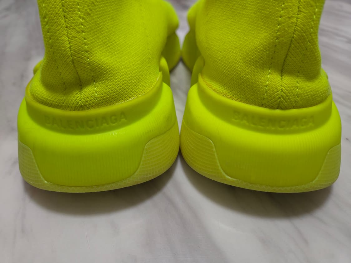 발렌시아가 스피드 2.0 네온 스니커즈 상품이미지4