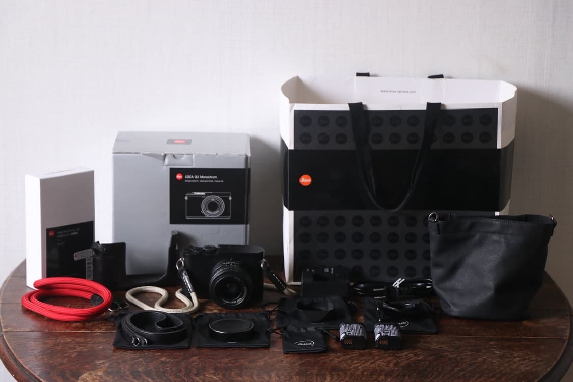 라이카 Q2 모노크롬 풀박스 상품이미지1