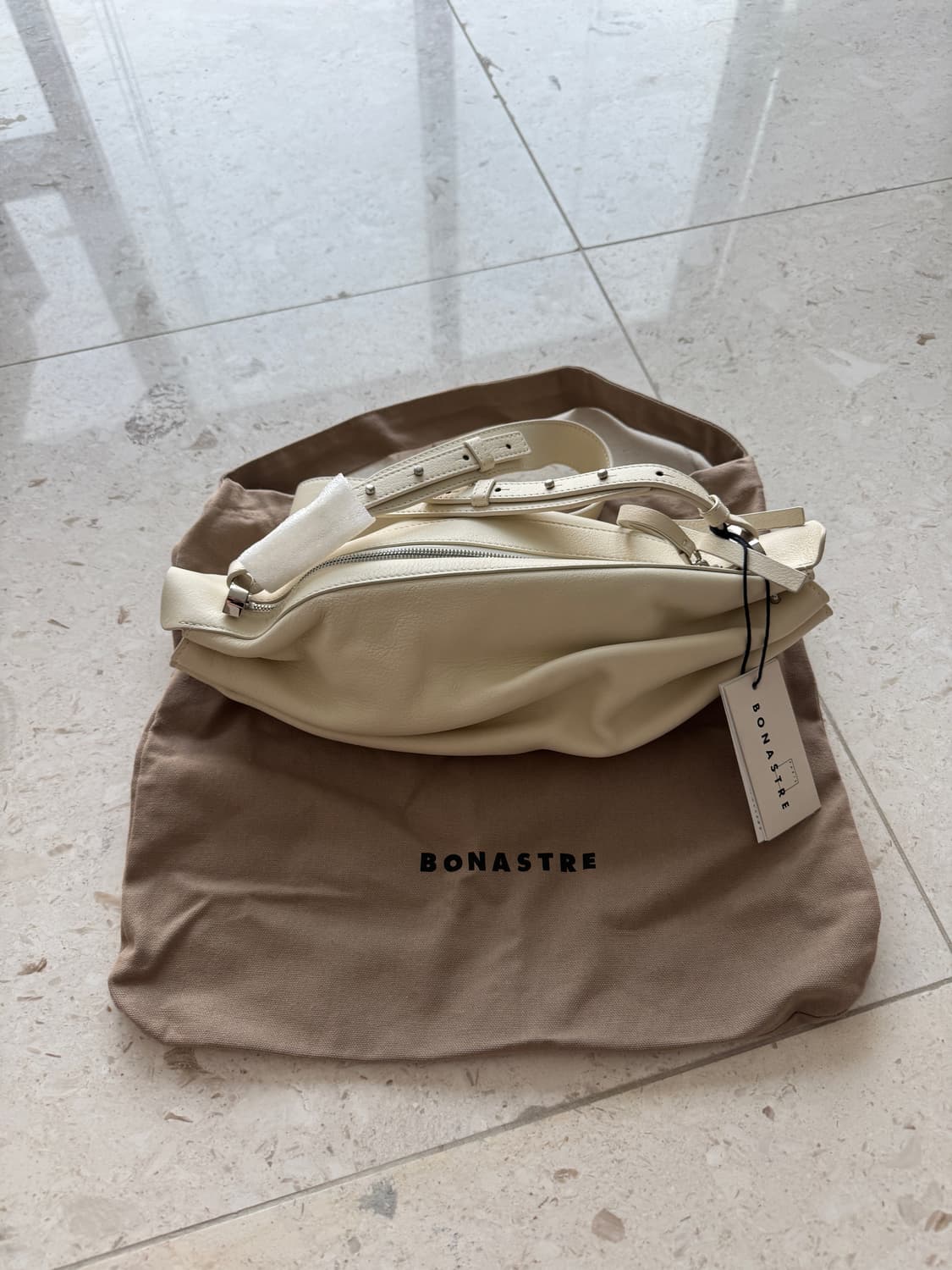 BONASTRE 보나스트레 bon bon 본본백 크림컬러 새상품  파리가 상품이미지5