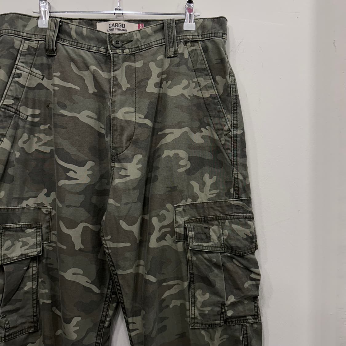 리바이스 워크웨어 루즈 스트레이트 카모 카고팬츠 상품이미지1