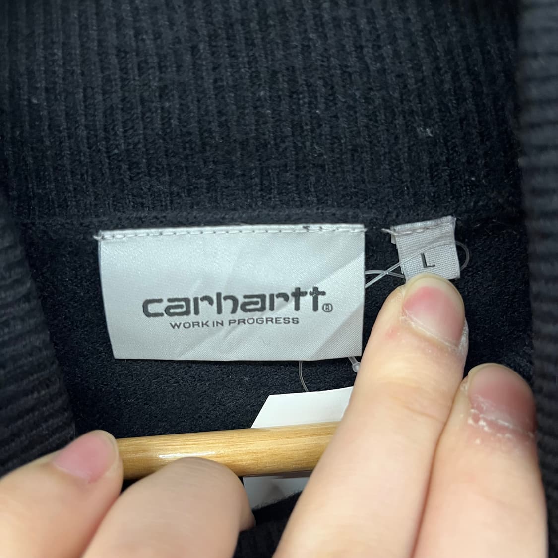 칼하트 블랙 롤넥 니트 남L 상품이미지4