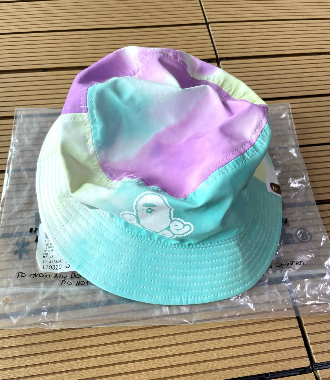 베이프 타이다이 버킷햇 상품이미지2