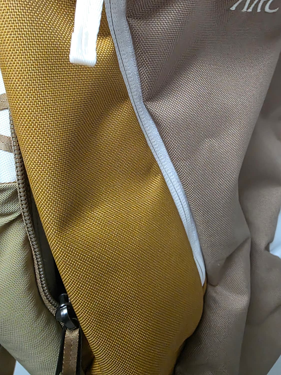 아크테릭스 x 빔즈 맨티스 26L 백팩 나고미 상품이미지4