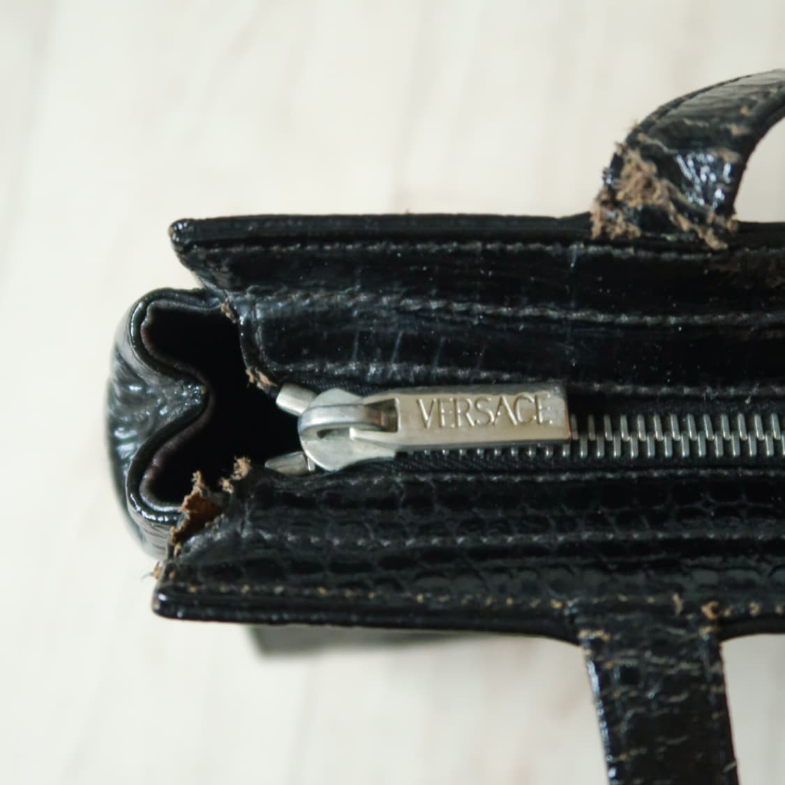 [Made in Italy] 빈티지 베르사체 레더 숄더백 상품이미지7