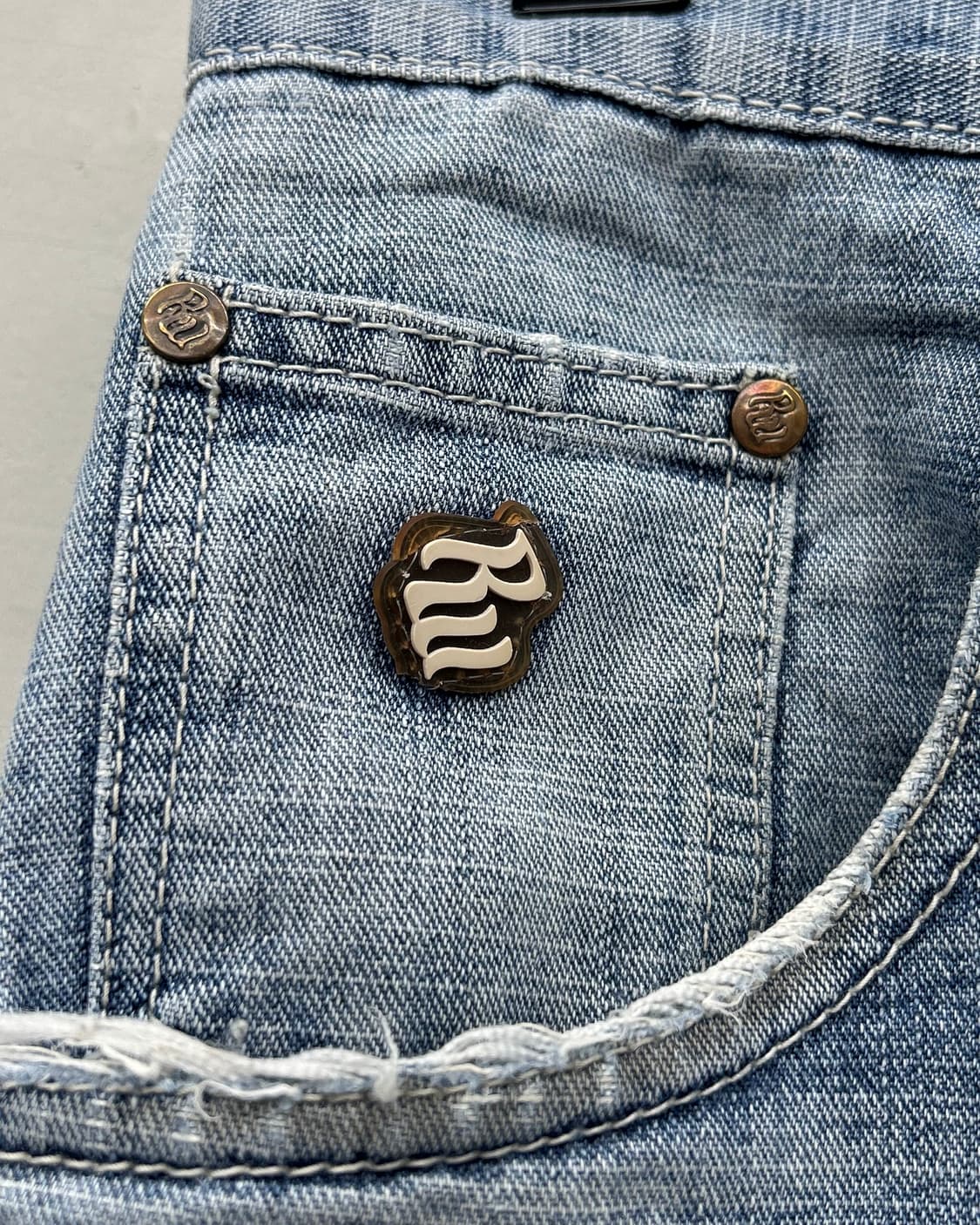 ROCAWEAR 로카웨어 백포켓 자수로고 데님 버뮤다 팬츠 상품이미지7