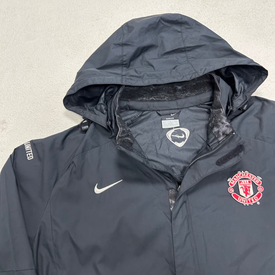 Nike Black Manchester United Windbreaker 상품이미지5
