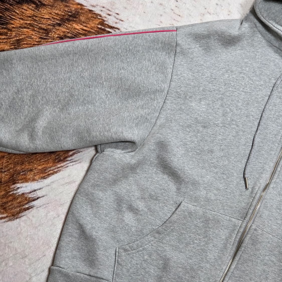 90S 자수 오버핏 그레이 후드집업 상품이미지3