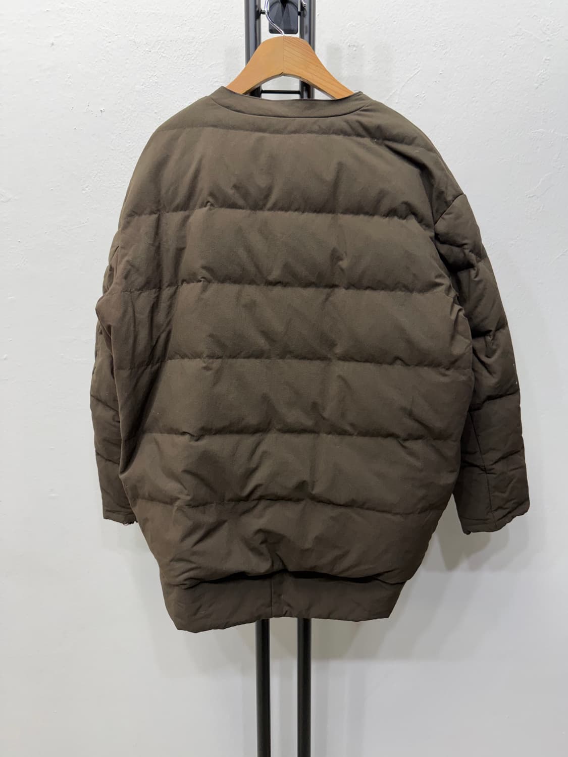정품) 구호 여성 오버사이즈 브라운 구스경량 패딩 81 상품이미지5