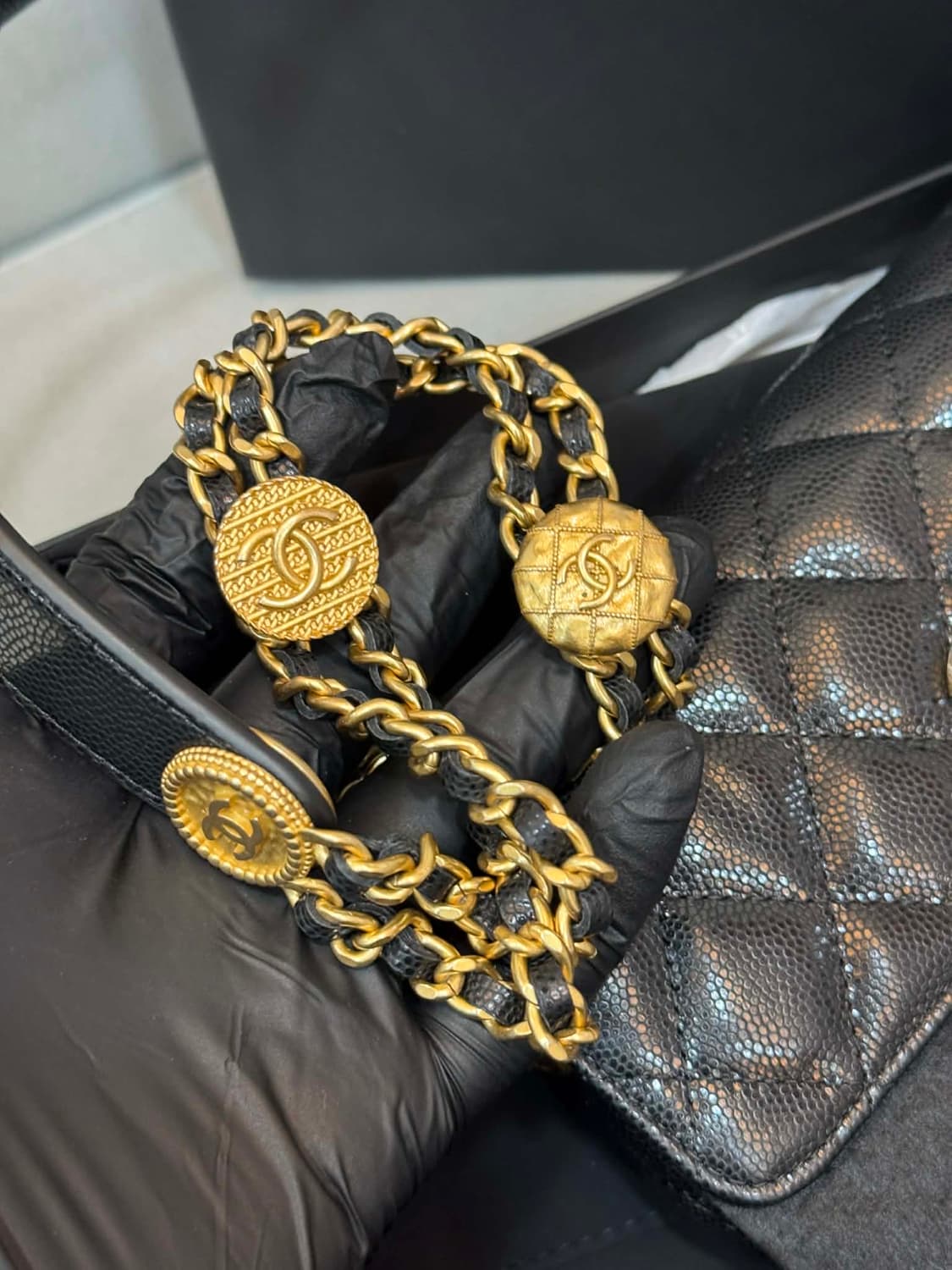 새상품급 샤넬 캐비어 골드 체인 숄더 크로스백   상품이미지3