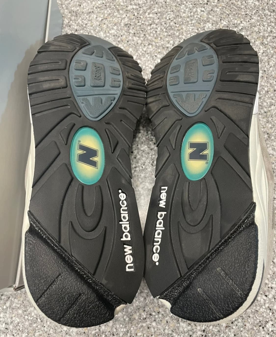 뉴발란스 990v2 MADE IN USA 사이즈 290 상품이미지4