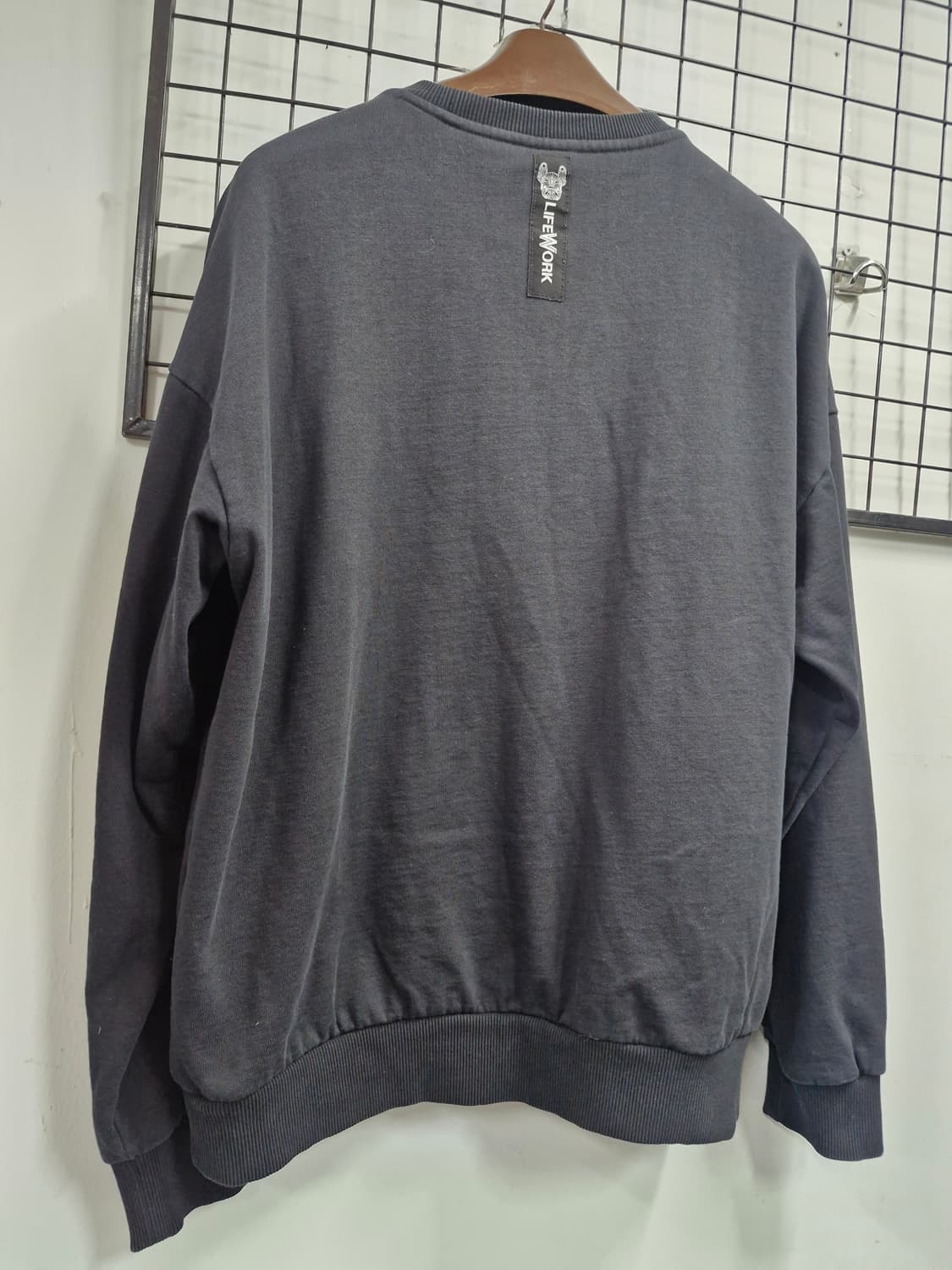 100L 라이프워크 체크 라독 맨투맨  상품이미지7