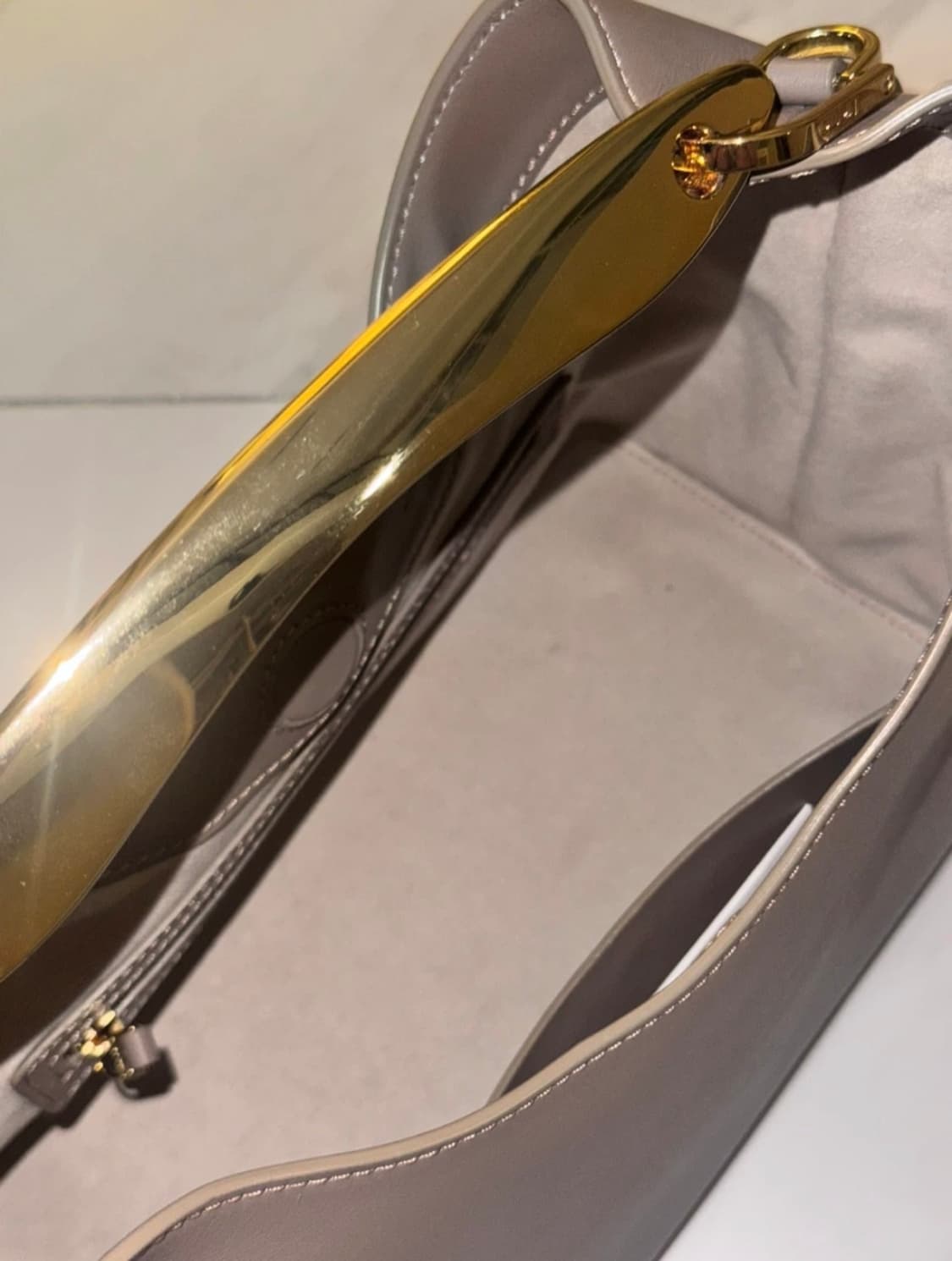 Elleme 엘렘 부메랑 레더백 토프 상품이미지3