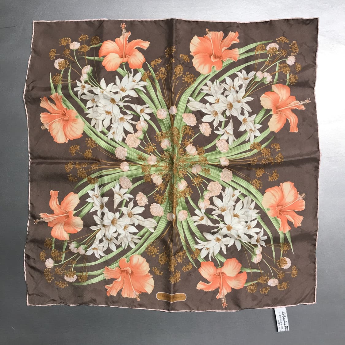 페레가모 실크 스카프 상품이미지3