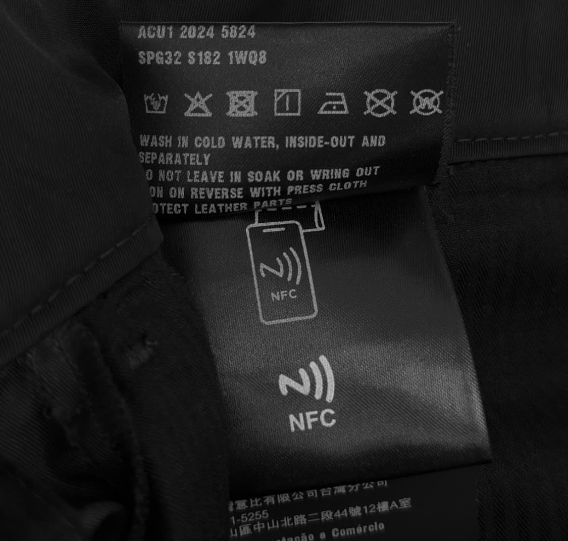 [54] 프라다 남성 삼각로고 리나일론 버뮤다 쇼츠 팬츠 반바지 블랙 상품이미지8