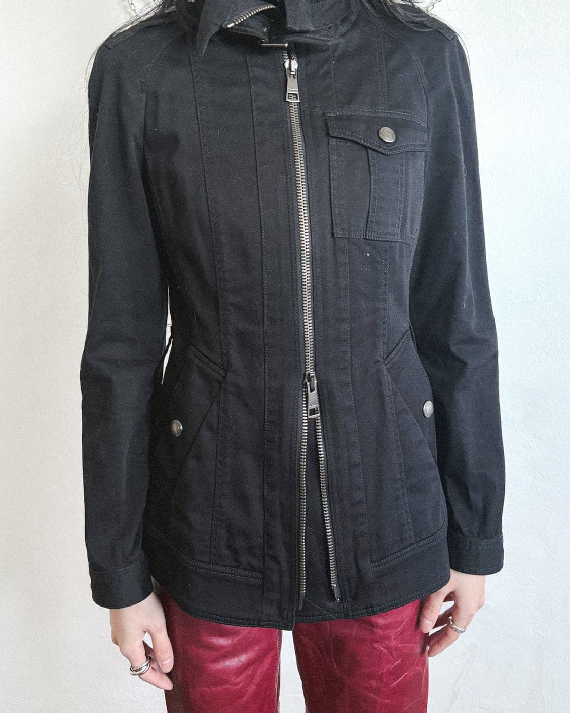 버버리 하이넥 버클 스트랩 코튼 라이더자켓 상품이미지2