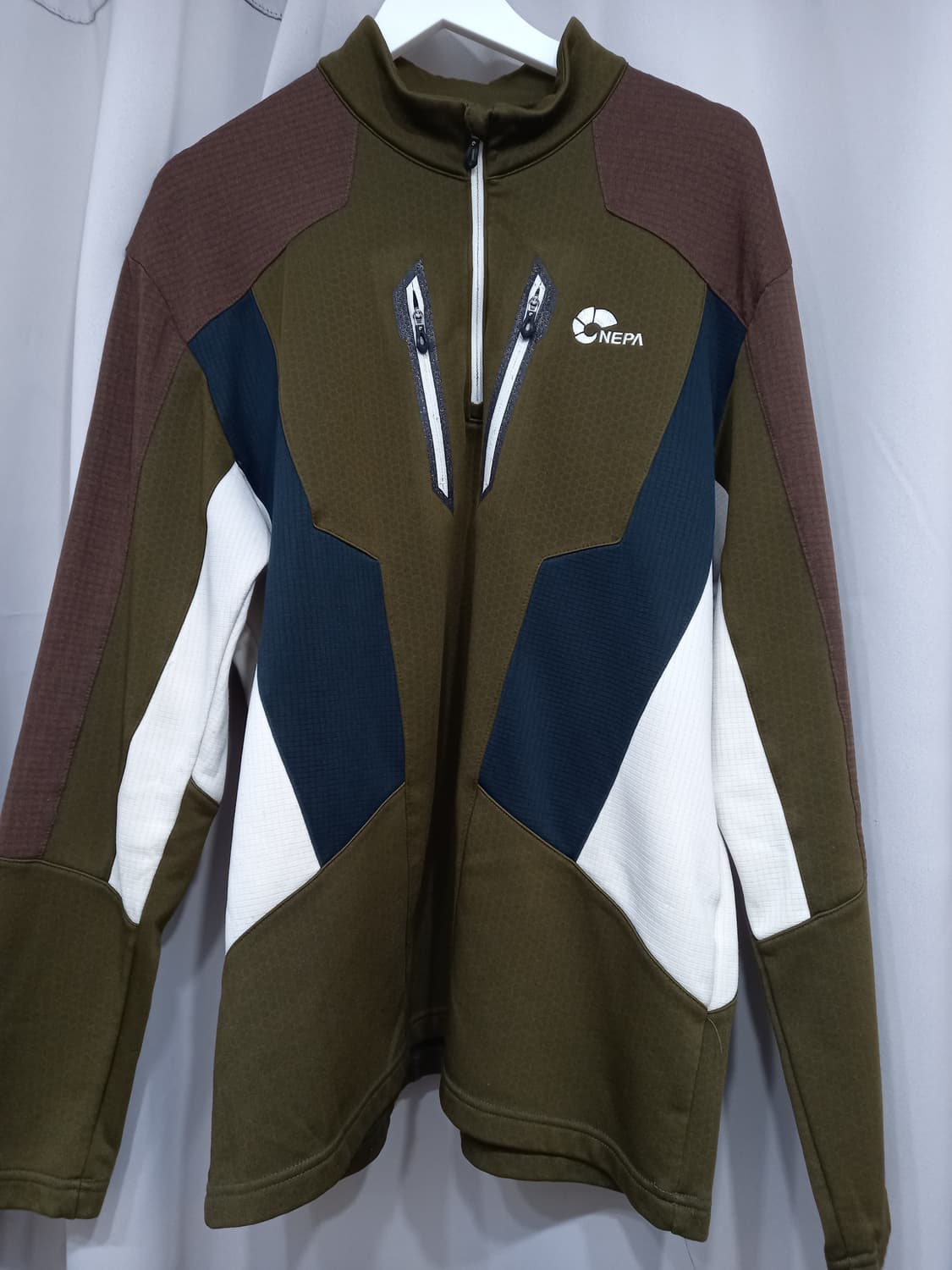 네파 티셔츠 상품이미지1