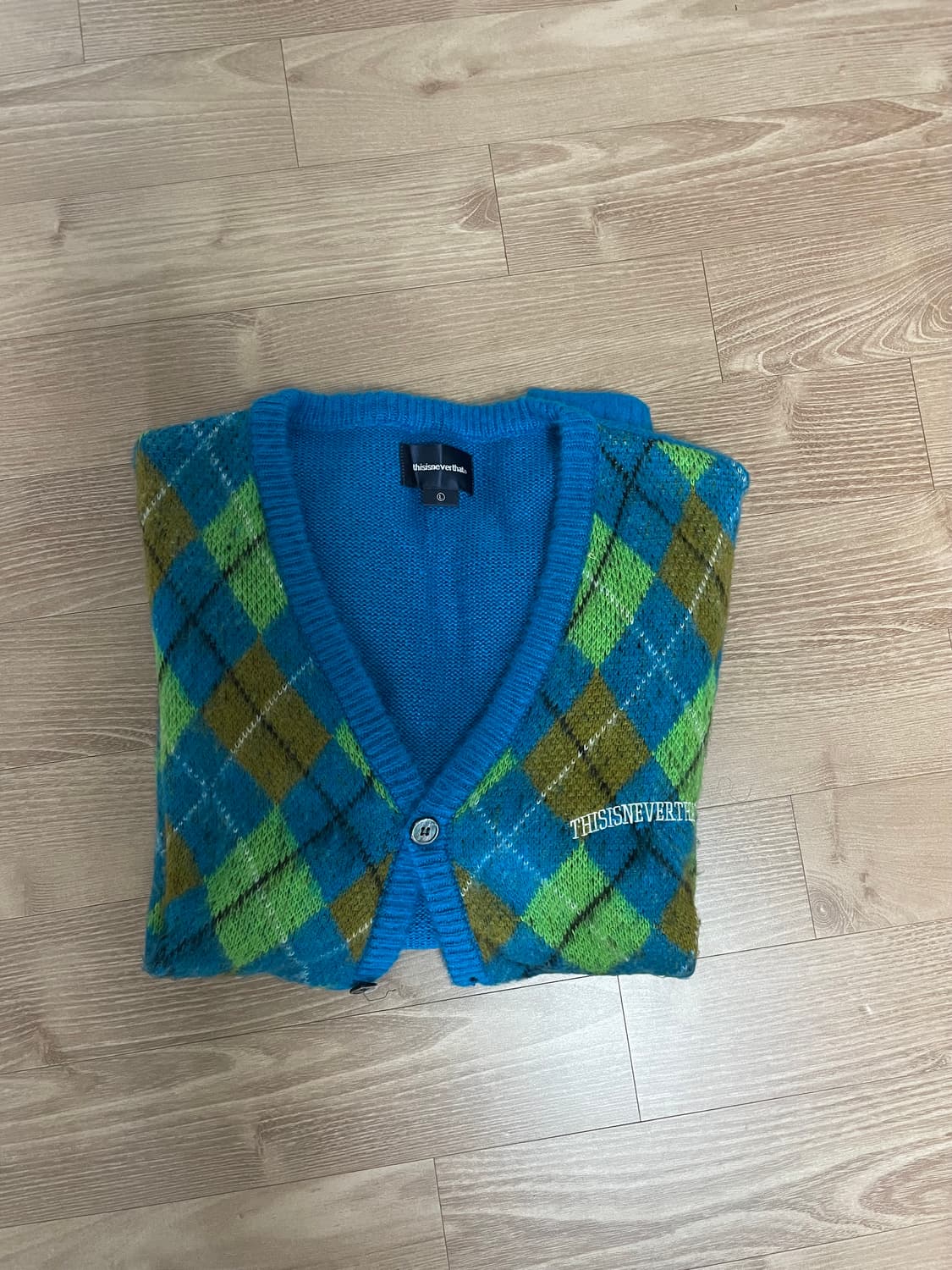 디스이즈네버댓 아가일 가디건 상품이미지1