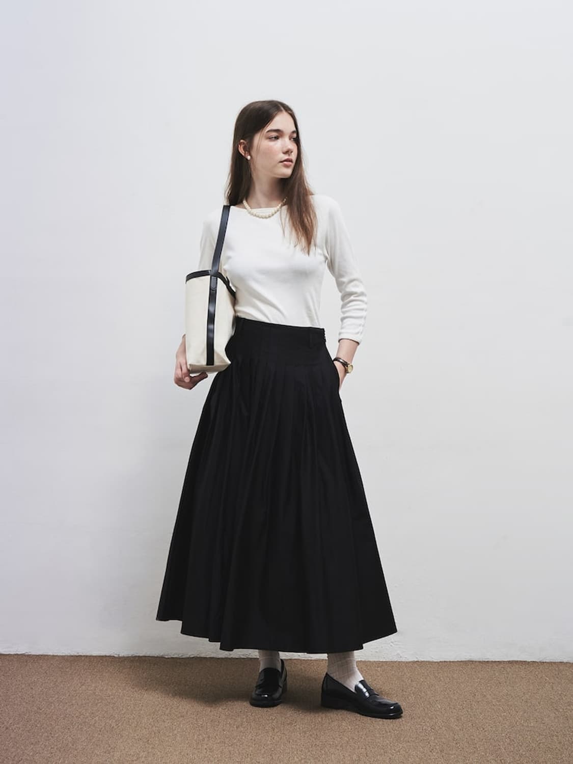 (새상품)The Aperture 디 에퍼처 핀턱 스커트 상품이미지1