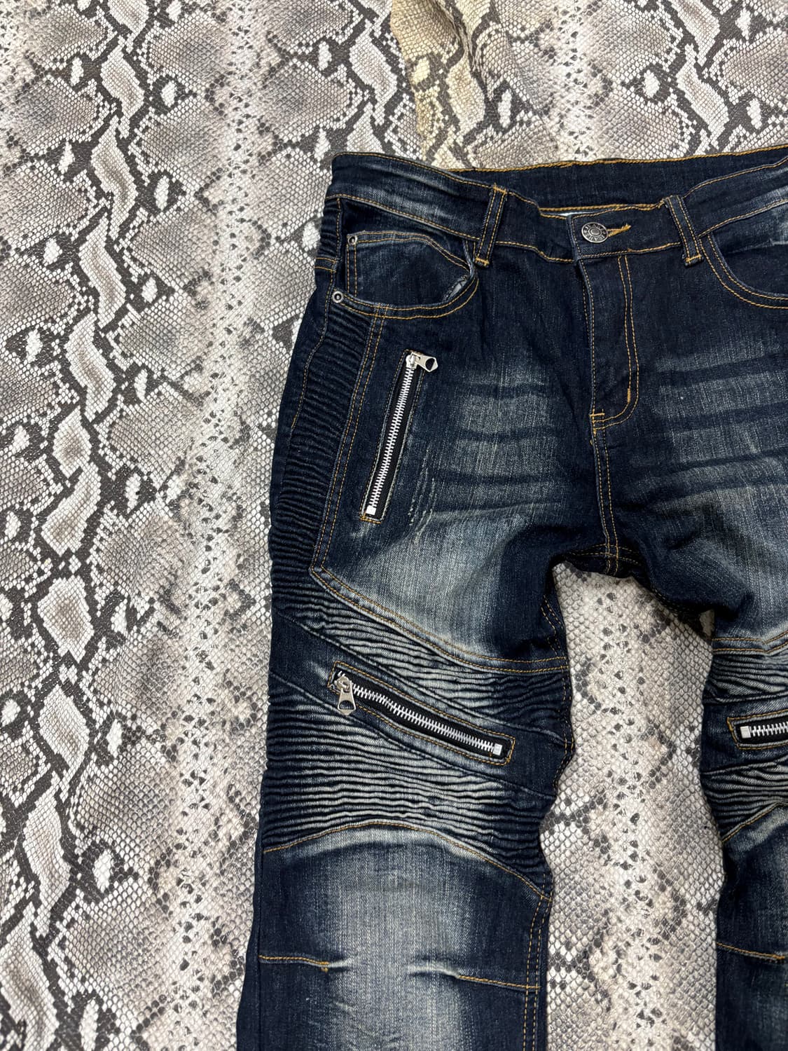 “Vintage” Denim Biker Pants 상품이미지3