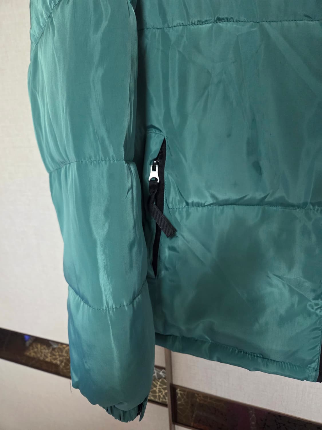 노스페이스700필 에코눕시  구스패딩110 상품이미지3