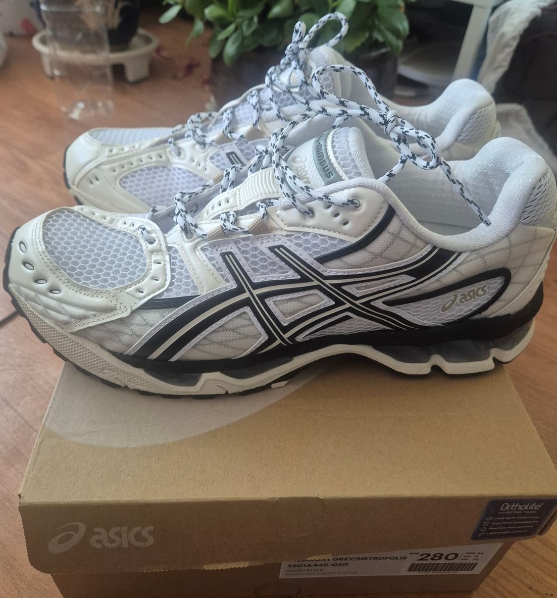 아식스 젤 님버스 10.1 화이트 아이보리 상품이미지1