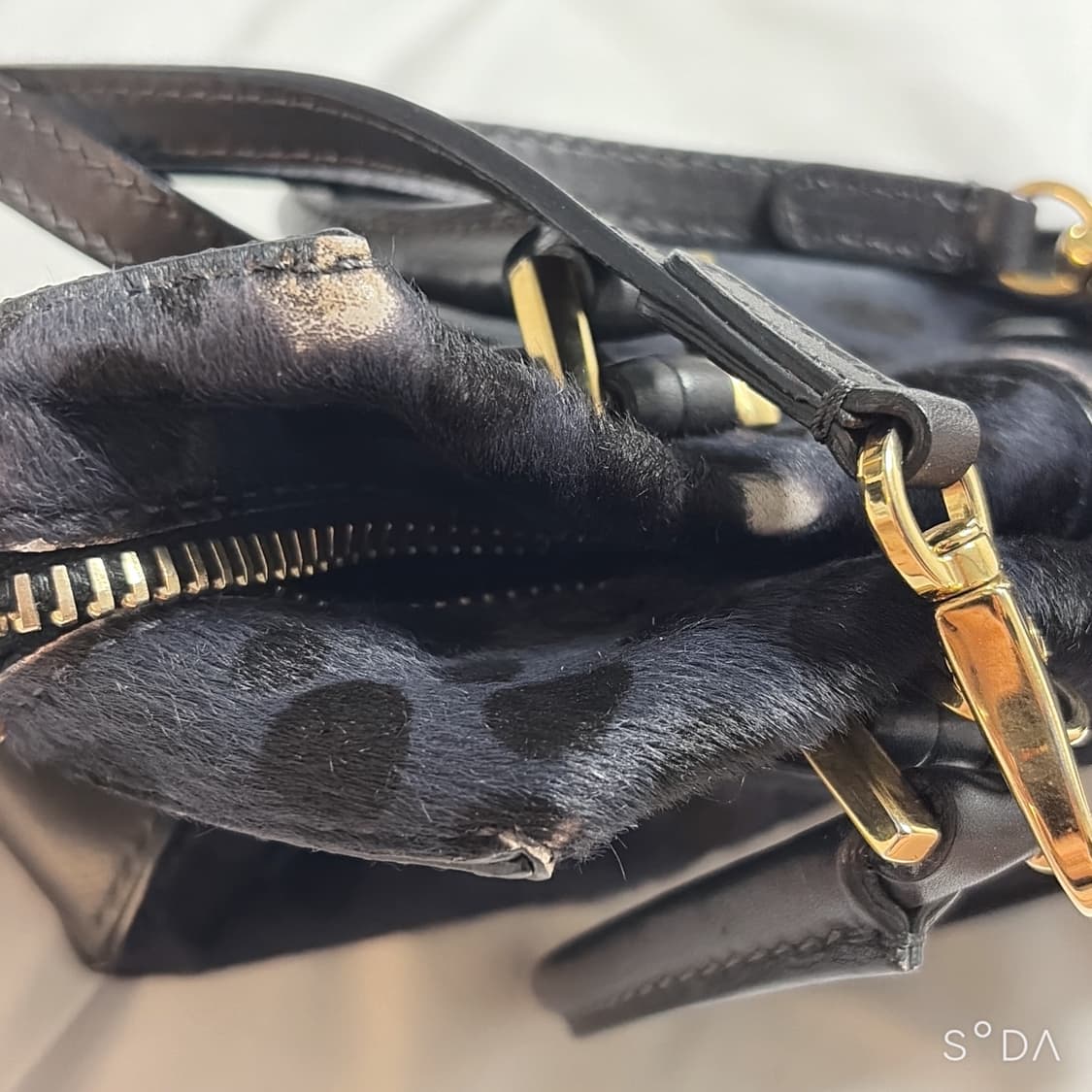 TODS 토즈 퍼 미니 크로스백 상품이미지5
