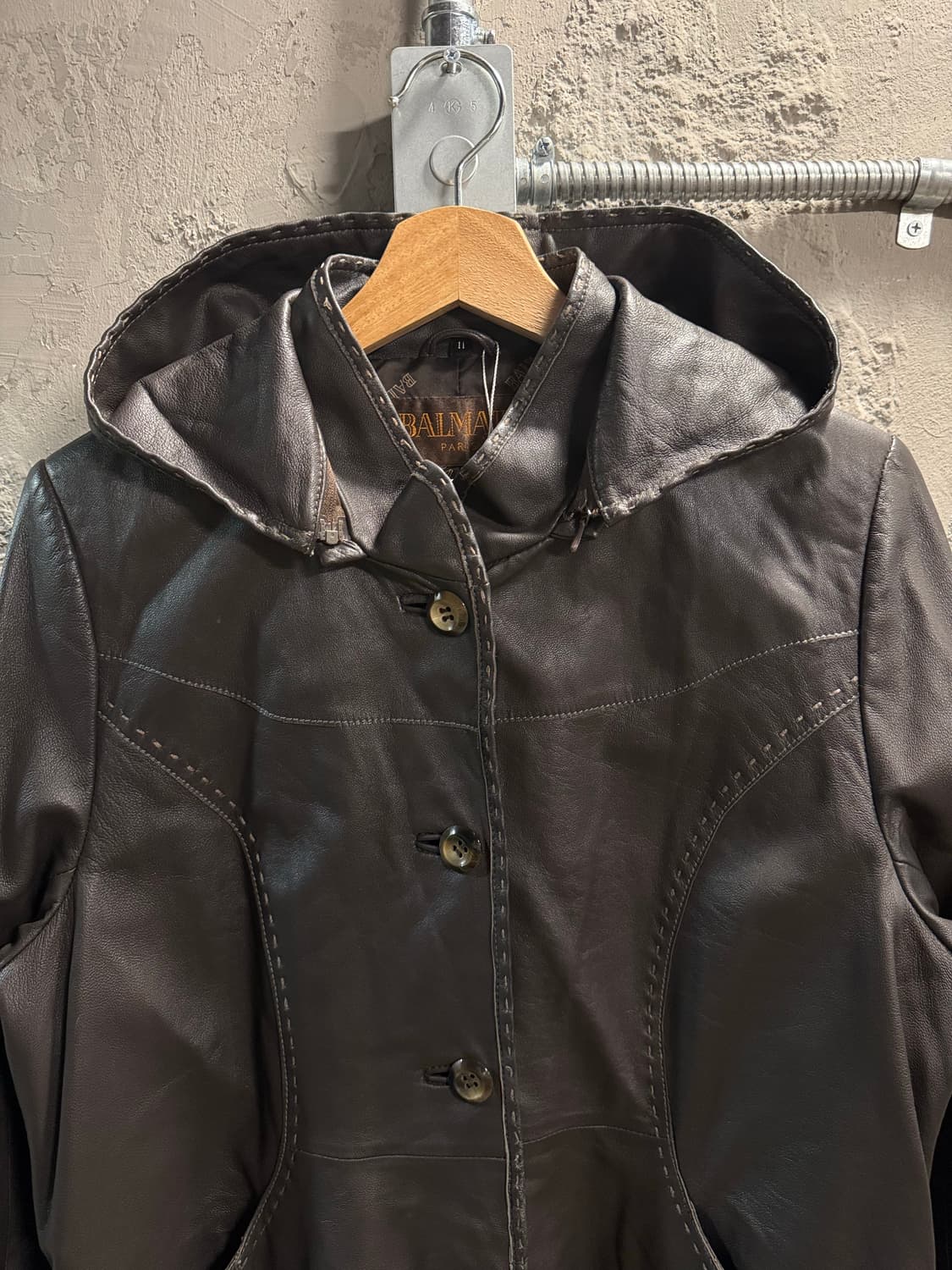 11 발망 BALMAIN 후드 양가죽 하프 코트 다크브라운 상품이미지4