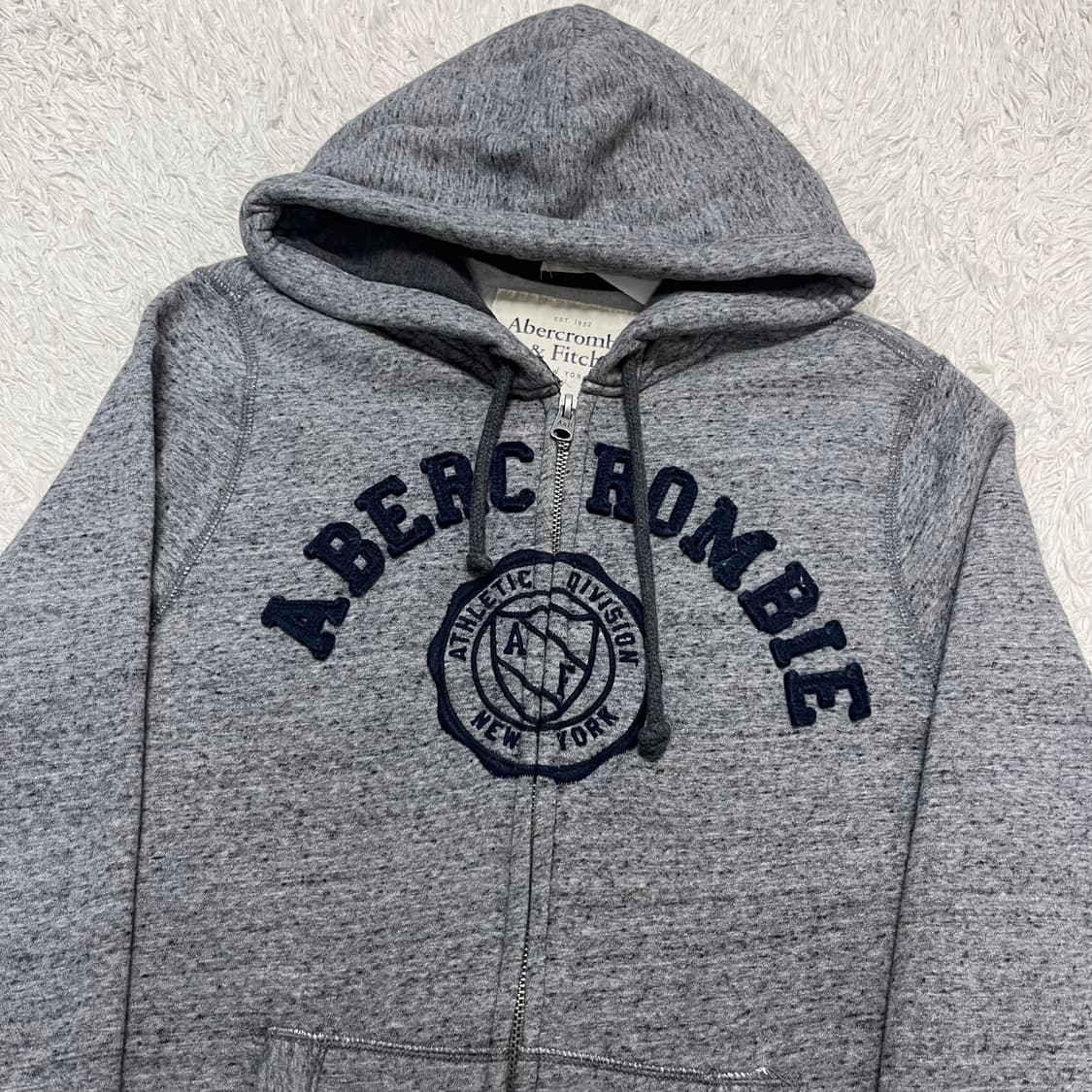 Abercrombie grey zip-up hoodie 상품이미지5
